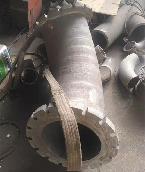 卓越品質，鑄就信賴 探訪河北耐磨彎頭鑄造專家——輝順機械配件